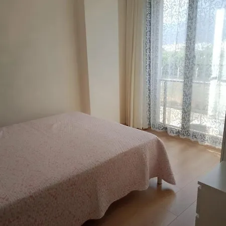 Muhtesem Triplex Esyali Villa *